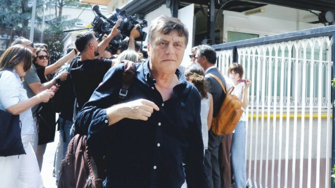 Lavitola confessa, tutti i giochi di prestigio messi in fila da Valterino:  il sondaggio, il progetto politico e gli amici Usa