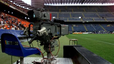 Copertina di “Tring”, il pezzotto (quasi) legale: la Serie A ora prova a fermare la app albanese in Italia