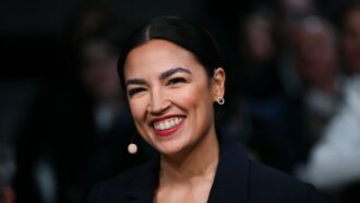 Ocasio-Cortez congela gli ovuli: negli Usa costa fino a 20mila dollari. Anche in Italia resta a carico delle donne, ma in Puglia qualcosa si muove