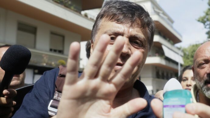 “Il movente è inverosimile e privo di riscontro”, il gip respinge la richiesta dei domiciliari della difesa di Valter Lavitola