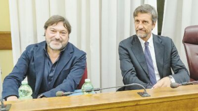Copertina di Corsini-Ranucci, in Rai faccia a faccia su Report. E FdI ordina la cacciata