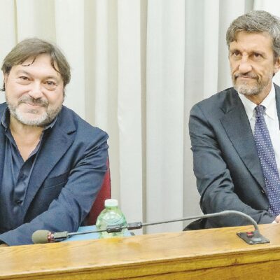 Copertina di Corsini-Ranucci, in Rai faccia a faccia su Report. E FdI ordina la cacciata
