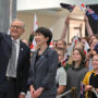 Copertina di La battutaccia del premier australiano sui meloni giapponesi e il silenzio di Tokyo: quando la ragione di Stato pesa più della dignità