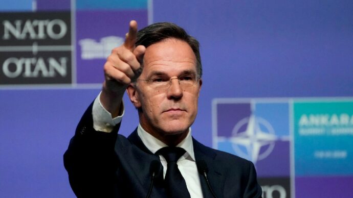 Ora la Nato si fa una “ragnatela” al confine russo