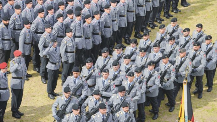 Il flop di quel modello in Germania: 300mila “invitati”, dicono sì in 500