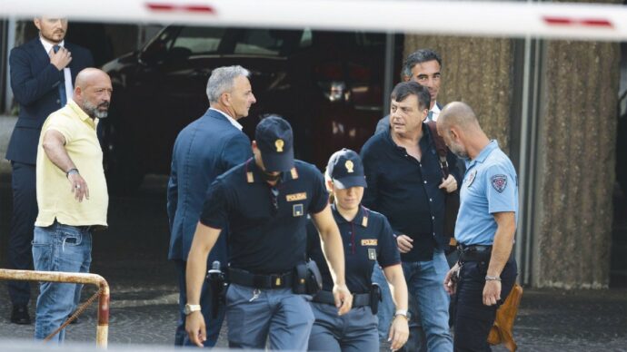 Ecco tutti i silenzi di Lavitola (che spera negli attentatori)