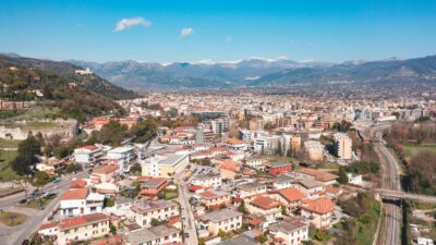 Copertina di Non bastano le bombe: ora anche Colleferro avrà il suo mega-centro (ministero permettendo)