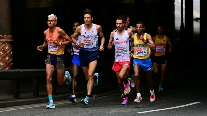 Europei di atletica, finale spettacolare di Pietro Riva: è secondo nella maratona. Italia d’argento anche nella classifica a squadre