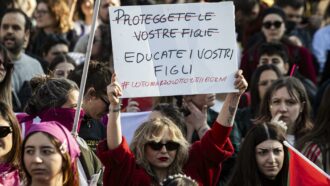 Copertina di Dal poco dialogo al rifiuto della debolezza, come si diventa uomini oggi: sei podcast esplorano paure e stereotipi