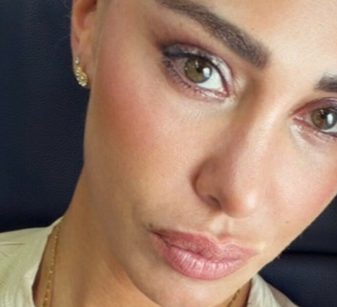 “Ha lasciato la festa con un ragazzo, il fidanzato non sapeva nulla. Si è sfiorata la rissa”. Belen Rodriguez su tutte le furie per le indiscrezioni: “Un gran bel vaffan***o a chi vive per rovinare la serenità degli altri”