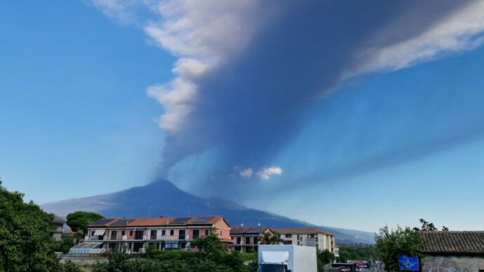 Nuove limitazioni all’aeroporto di Catania: 10 voli all’ora in arrivo fino alle 12 di domani
