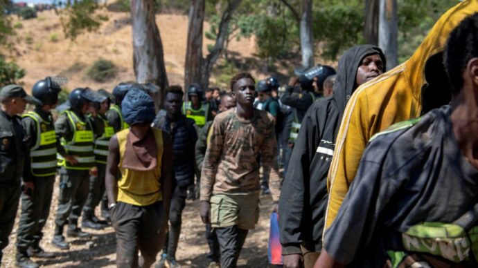 Per capire Ceuta tutti al mercado:   “Trump el gordo ci voleva punire”