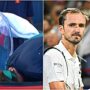 Copertina di Rublev mette la testa nel frigo, Medvedev accusa: “È dura per tutti, al secondo set siamo senza fiato”. A Cincinnati torna l’emergenza caldo