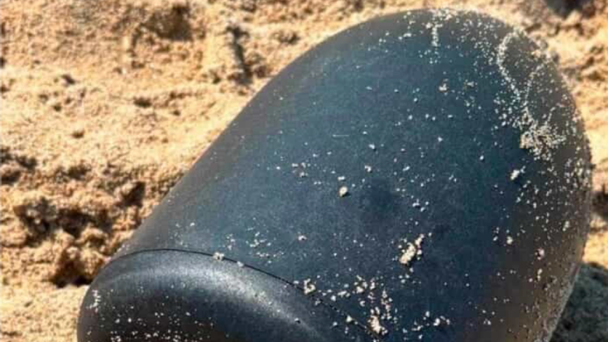 trova un8217urna funebre su una spiaggia in puglia e il timbro del crematorio rivela la provenienza delle ceneri sono di un 80enne emigrato in germania da Ilfattoquotidiano.it trova un8217urna funebre su una spiaggia in puglia e il timbro del crematorio rivela la provenienza delle ceneri sono di un 80enne emigrato in germania