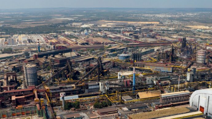 La cordata italiana  fa l’offerta per Ilva: migliaia di esuberi