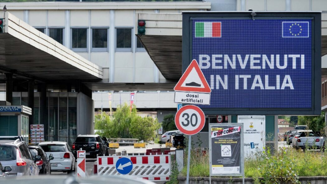 Migranti, Svizzera:  via a rimpatri verso Italia