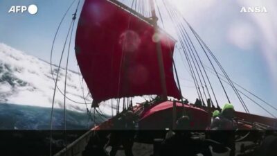 Copertina di “Nonostante l’ambiente ostile nessun attore si è lamentato”, l’equipaggio della nave vichinga Draken racconta le riprese per Odyssey di Nolan