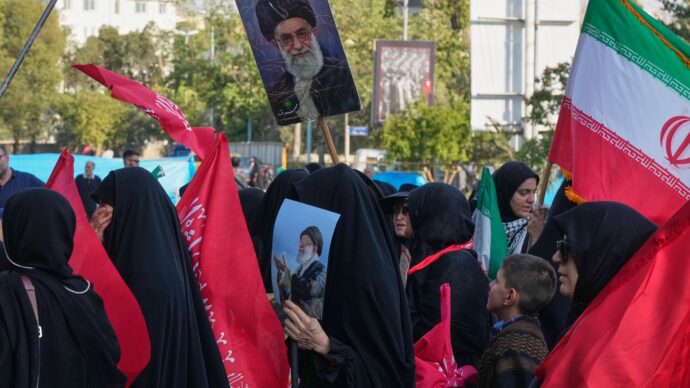 Financial Times: “L’Iran pronto a colpire basi Usa in Europa”. Nato: “Pronti a difendere gli alleati”. Crosetto: “Nulla è precluso”