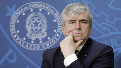 Copertina di Il ministro Mazzi e il boom di italiani in vacanza col governo Meloni: un dato Eurostat che dice tutt’altro diventa record di partenze