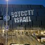 Copertina di “Boycott Israel”, la protesta alla vigilia di Atalanta-Hapoel: a Bergamo è allarme sicurezza. Vietate le bandiere palestinesi