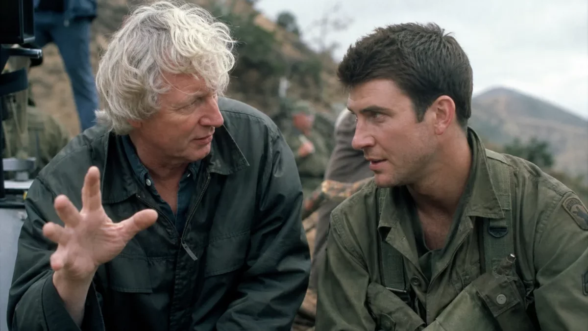 È morto a 86 anni John Irvin, il regista di “Codice Magnum”, “Hamburger Hill” e de “La talpa”