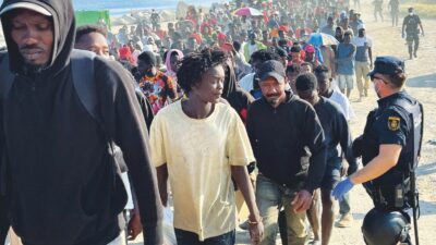 Copertina di Meloni, cadono tegole:  pure Svezia e Finlandia ci rimandano i migranti