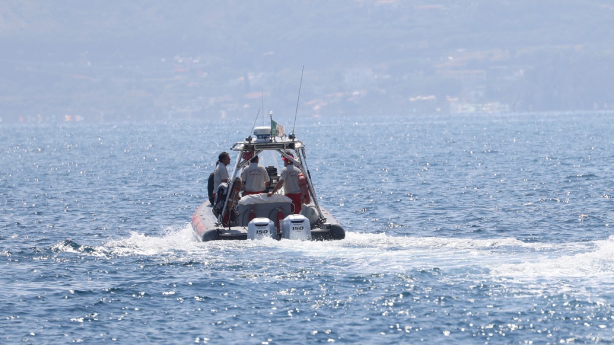 cade in mare dal gommone e non riemerge ritrovato a portovenere il corpo del 21enne scomparso da ferragosto da Ilfattoquotidiano.it cade in mare dal gommone e non riemerge ritrovato a portovenere il corpo del 21enne scomparso da ferragosto