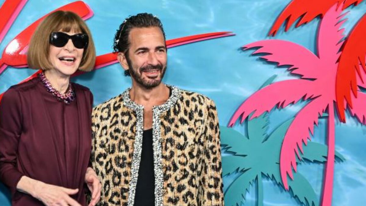 “Sì, sono un designer gay a cui piace fare sesso. Degli scandali, Grindr e la droga non me ne frega davvero niente. Le sfilate? Diciamolo onestamente, non fanno guadagnare”: Marc Jacobs rompe il silenzio