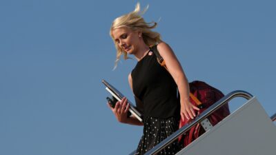 Copertina di Lo strano ruolo di Natalie Harp, l’assistente di Trump che secondo il Nyt invia messaggi ai leader mondiali a nome del presidente
