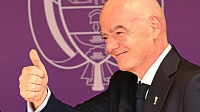 Copertina di Si sgretola il potere di Infantino: uno dei vicepresidenti Fifa ritira il suo sostegno. E parte la petizione per chiederne le dimissioni