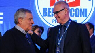 Copertina di Tajani chiede la “sburocratizzazione”: scontro dentro governo e FI. Il ministro della Pa Zangrillo: “Non ne sapevo nulla”