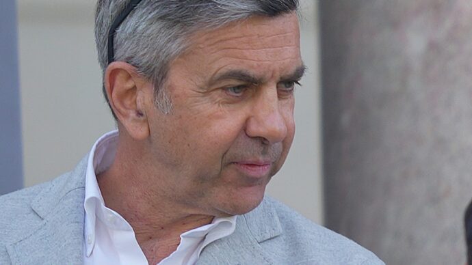 “Perché quando Sara Curtis e Vicario arrivano a Torino con lo stesso aereo foto e domande sono più per lui che per lei?”: così Billy Costacurta
