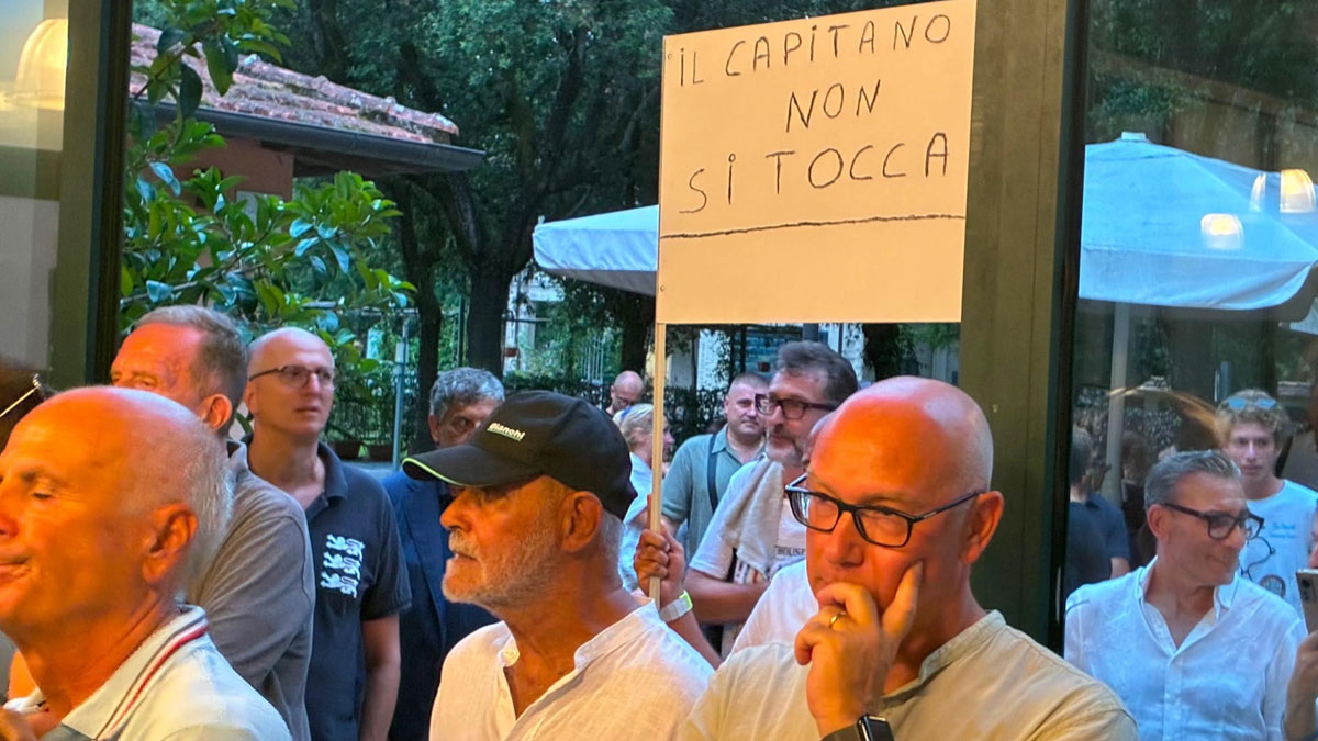 l8217avvertimento dei ribelli leghisti romeo e fontana a salvini cos236 non va prima di pontida serve una soluzione da Ilfattoquotidiano.it l8217avvertimento dei ribelli leghisti romeo e fontana a salvini cos236 non va prima di pontida serve una soluzione
