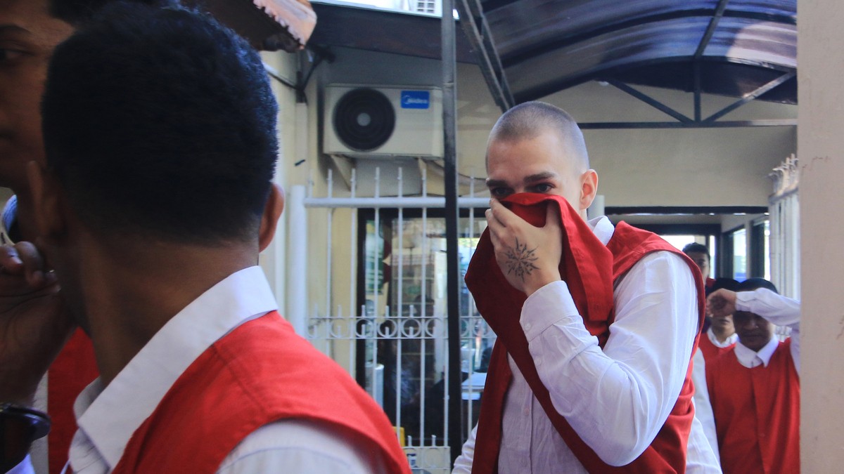 bali ignora le regole e insulta il sacro giorno del silenzio turista svizzero condannato a un anno da Ilfattoquotidiano.it bali ignora le regole e insulta il sacro giorno del silenzio turista svizzero condannato a un anno