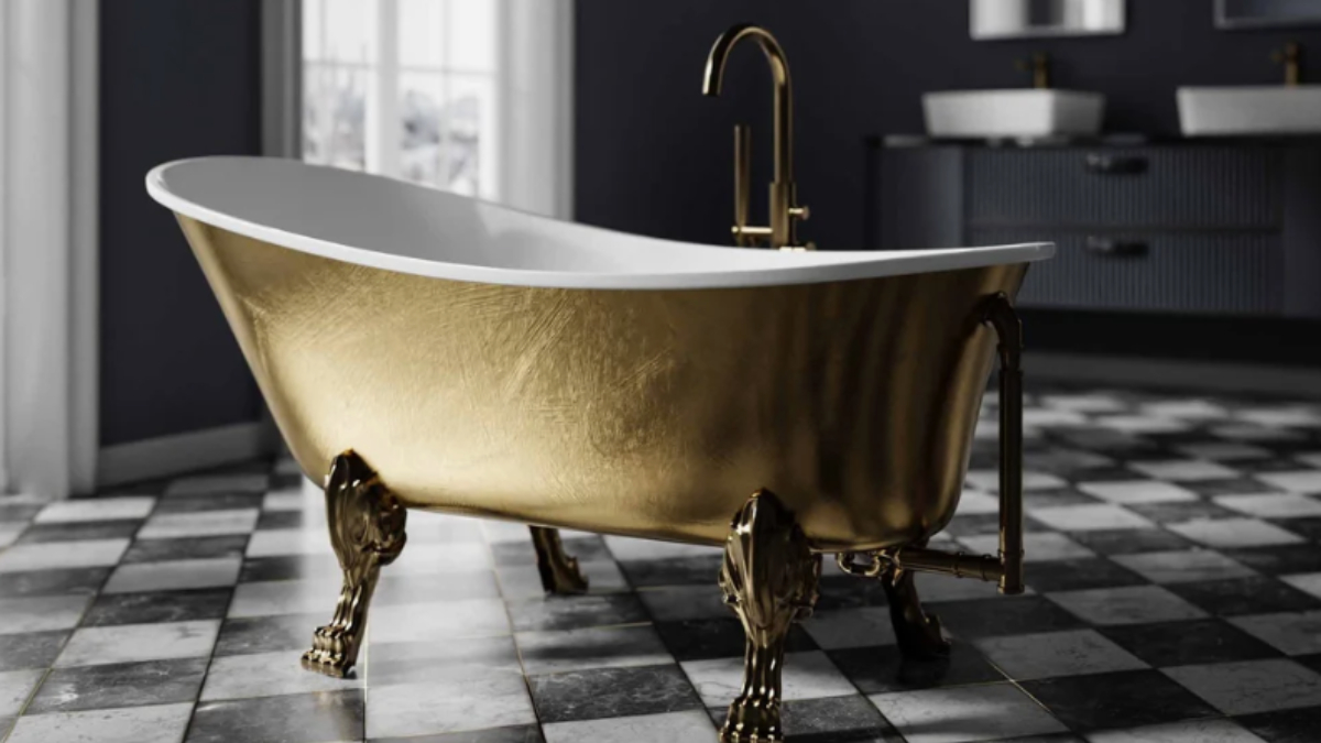 il bagno proibito del giovane canonico da Ilfattoquotidiano.it il bagno proibito del giovane canonico