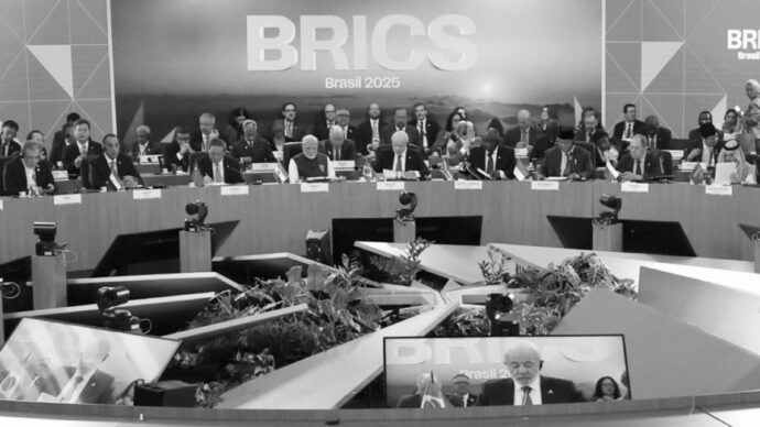 Basta insegnare    solo l’occidente