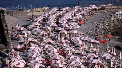 Copertina di Niente proroga  né indennizzi: balneari traditi