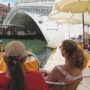 Copertina di  Scontrini pazzi:  tè freddo con vista  Torre a 6,6 euro 