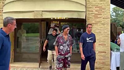 Copertina di Ronaldinho riparte dalla Serie C a 46 anni e vuole giocare: “Sto bene” – Video