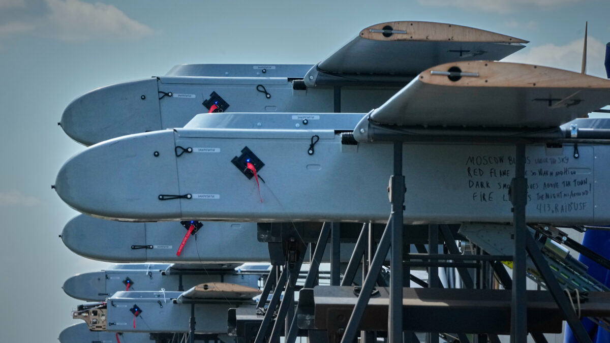 sciame di droni sugli aeroporti civili russi il piano segreto di kiev per isolare mosca e portare putin al tavolo delle trattative da Ilfattoquotidiano.it sciame di droni sugli aeroporti civili russi il piano segreto di kiev per isolare mosca e portare putin al tavolo delle trattative