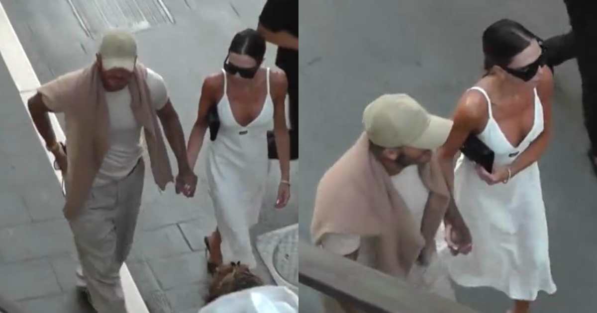 david e victoria beckham sbarcano a capri dopo portofino e la costiera amalfitana il video della passeggiata mano nella mano in piazzetta tra i turisti da Ilfattoquotidiano.it david e victoria beckham sbarcano a capri dopo portofino e la costiera amalfitana il video della passeggiata mano nella mano in piazzetta tra i turisti