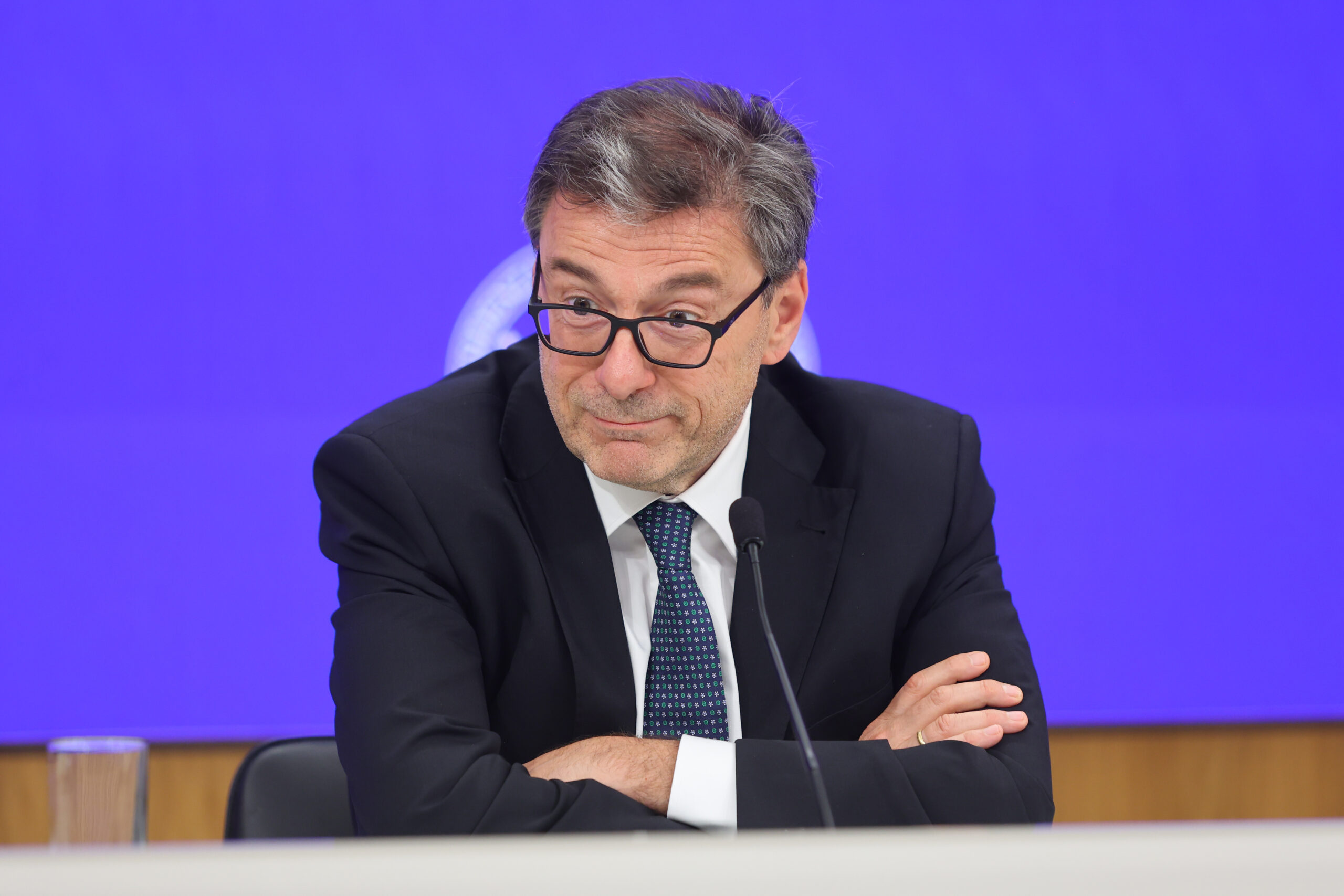 Copertina di Benzina ai massimi da marzo 2022 nel primo weekend da bollino rosso per i rientri: la prima grana del governo dopo le ferie