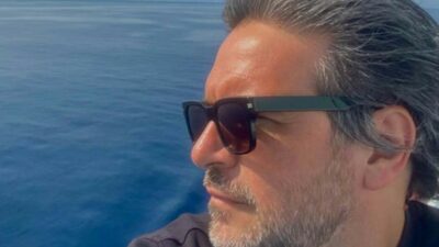 Copertina di Si tuffa in mare per aiutare alcuni ragazzi: muore annegato il designer Paolo Allasia