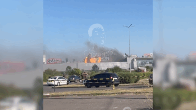 Copertina di Droni russi colpiscono centro commerciale in pieno giorno a Kryvyi Rih: il video dell’attacco