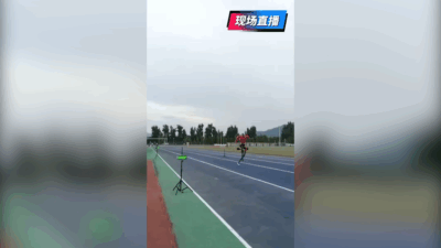 Copertina di Robot umanoide batte il record sui 100 metri di Usain Bolt: il video della corsa in 9.32