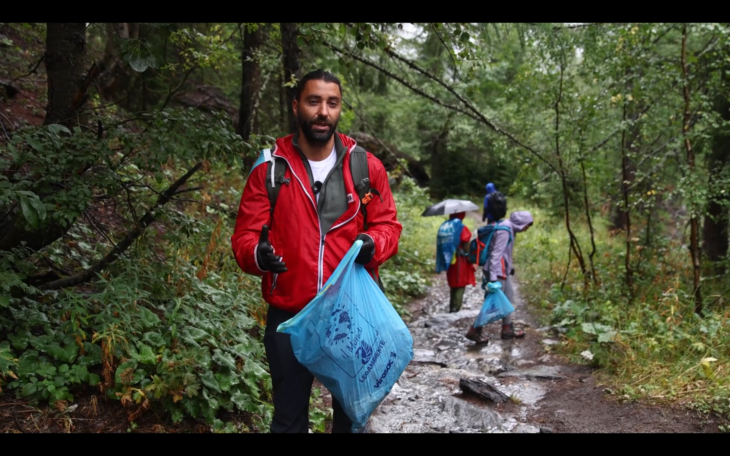 plastiche degli anni 821780 mozziconi e ciucci per bambini la caccia ai rifiuti di legambiente sul sentiero verso il monte bianco 8211 video da Ilfattoquotidiano.it plastiche degli anni 821780 mozziconi e ciucci per bambini la caccia ai rifiuti di legambiente sul sentiero verso il monte bianco 8211 video