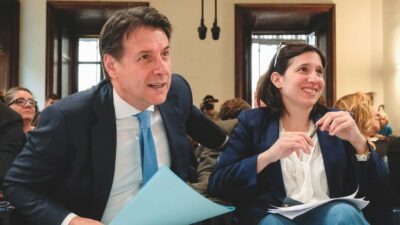 Copertina di Conte da primarie: campagna sulla diversità del Movimento