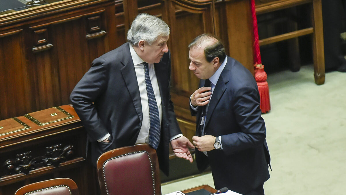 in vista della manovra la maggioranza riesuma la detassazione delle tredicesime promessa per tre anni e mai attuata da Ilfattoquotidiano.it in vista della manovra la maggioranza riesuma la detassazione delle tredicesime promessa per tre anni e mai attuata