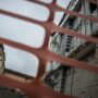 Copertina di La battaglia sulla ricostruzione delle scuole a passo di lumaca: “Dati frammentati”