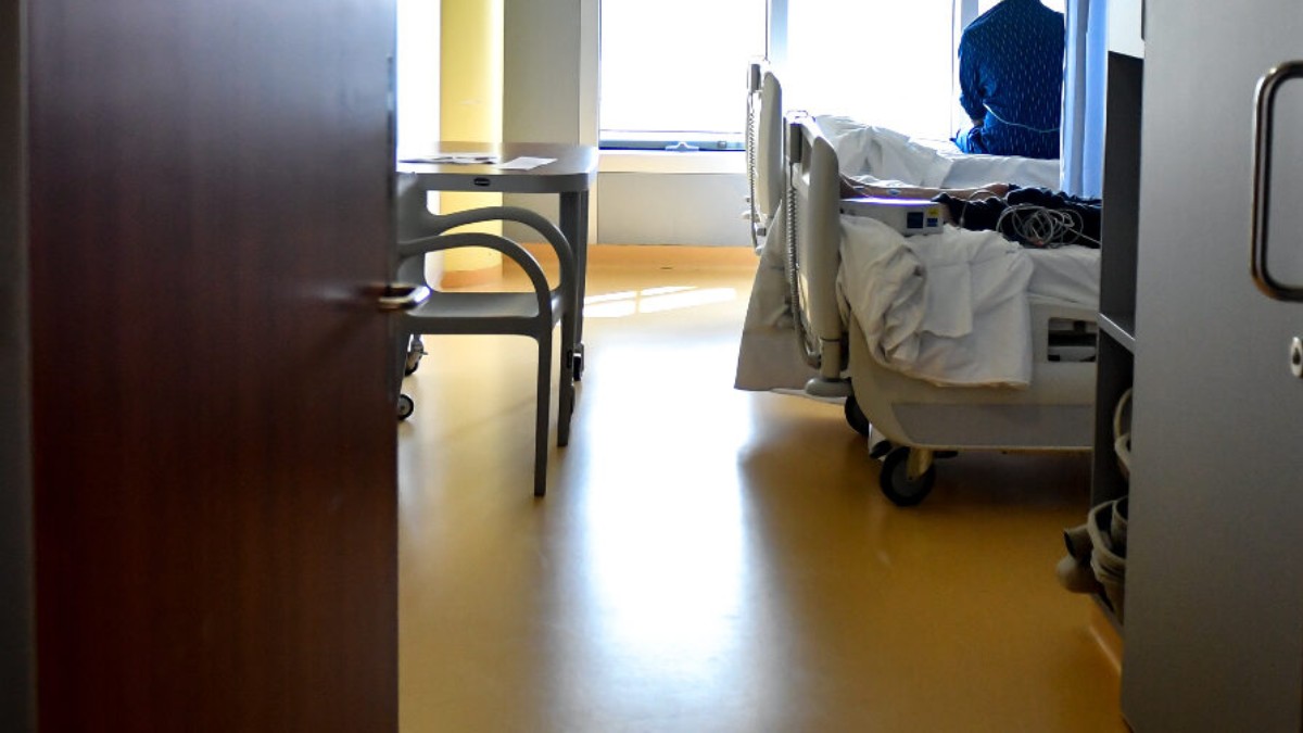 difende la madre durante una lite 15enne ferito con un coltello dal compagno della donna da Ilfattoquotidiano.it difende la madre durante una lite 15enne ferito con un coltello dal compagno della donna
